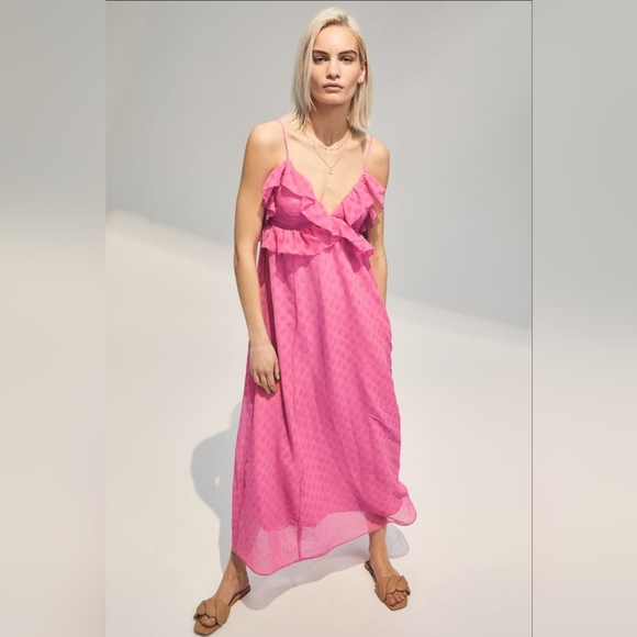 Flounce trimmed creped dress - Picture 9 of 9